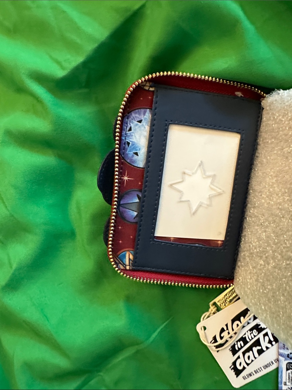 NWT Loungefly The Marvels Glow-in-the-Dark Wallet - Picture 3 of 7